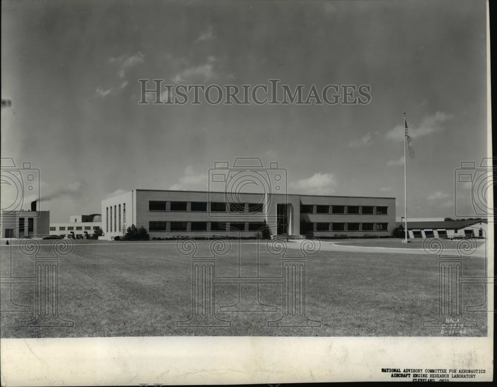 1944 Press Photo The Administration Building at the Aircraft Engine Research Lab- Historic Images