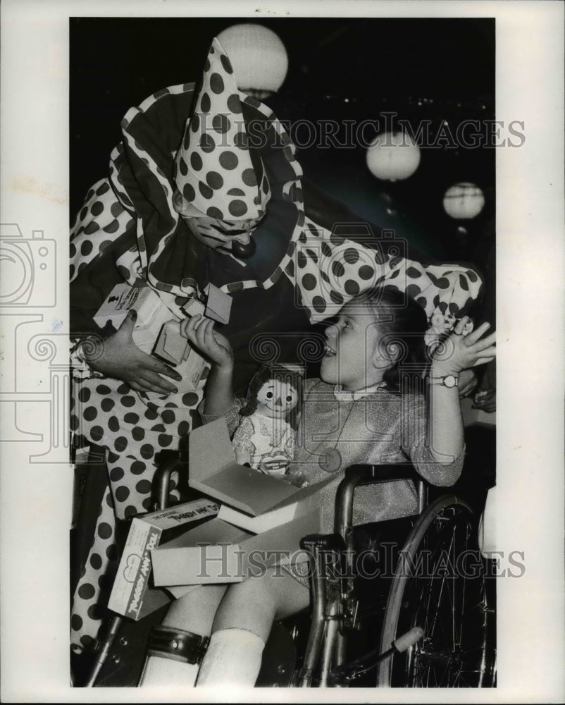 1970 17th Annual Christmas Party for the Crippled Children - Historic Images