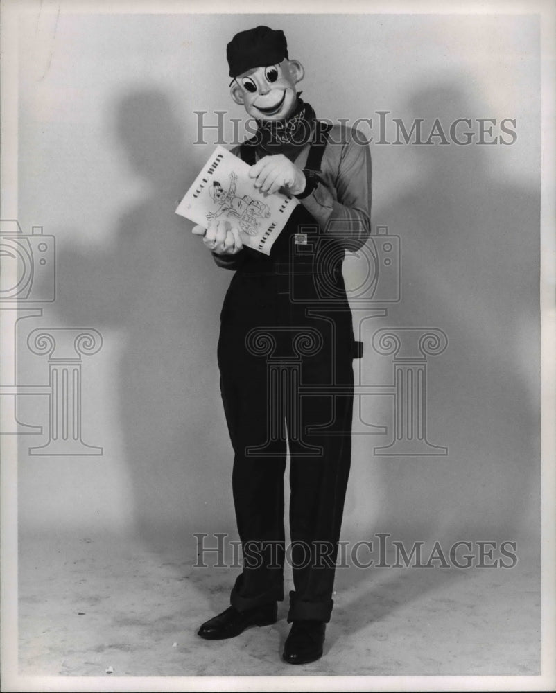 1972 Press Photo Good Willy, mascot of the clients of the United Appeal Agenccy - Historic Images