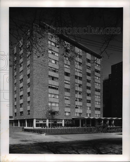 1963 Shoreham Luxury apartment designed by Joseph Ceruti - Historic Images