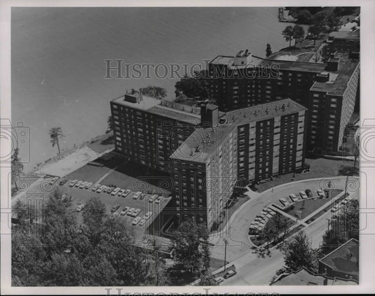 1964 Press Photo The Lakehouse Apartments - Historic Images