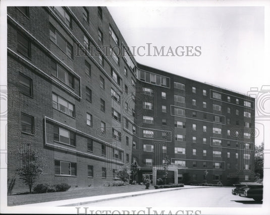 1964 Press Photo The Waldorf Towers - Historic Images
