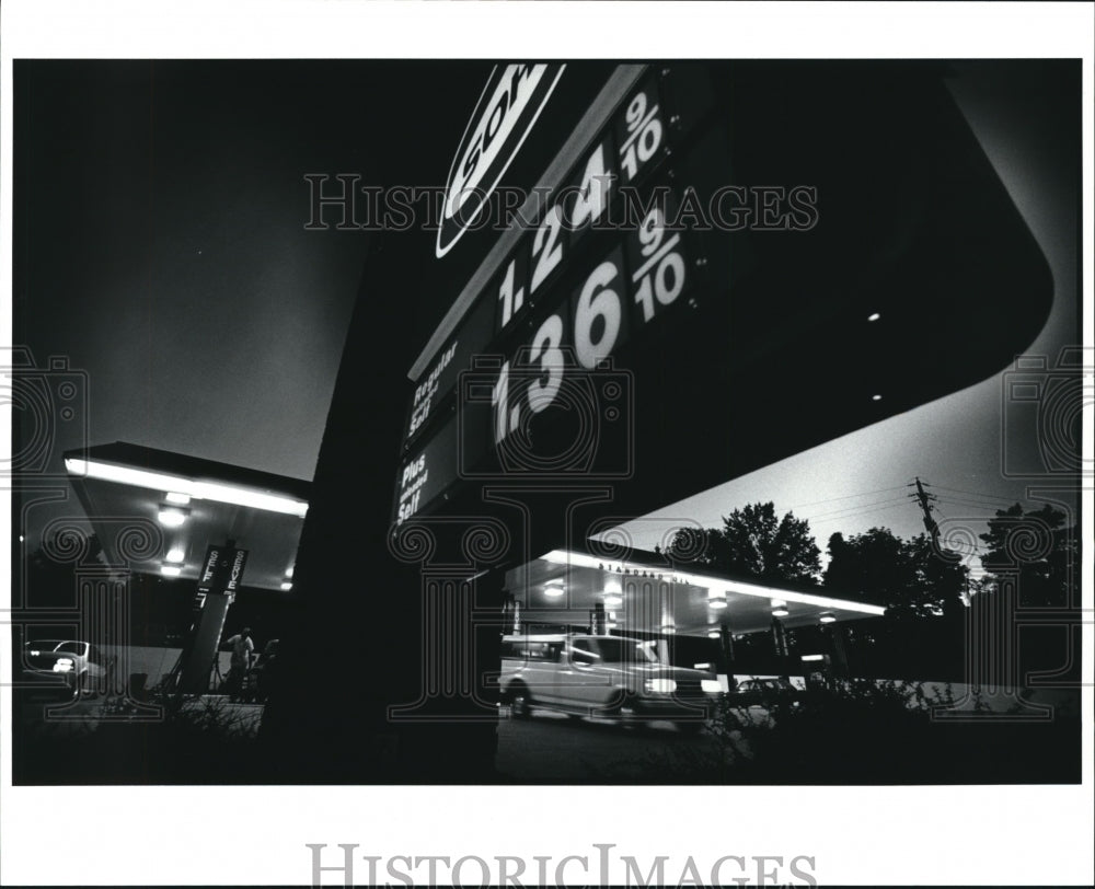 1990 Press Photo Sohio Gas Stations on Rockside Road, Independence - Historic Images