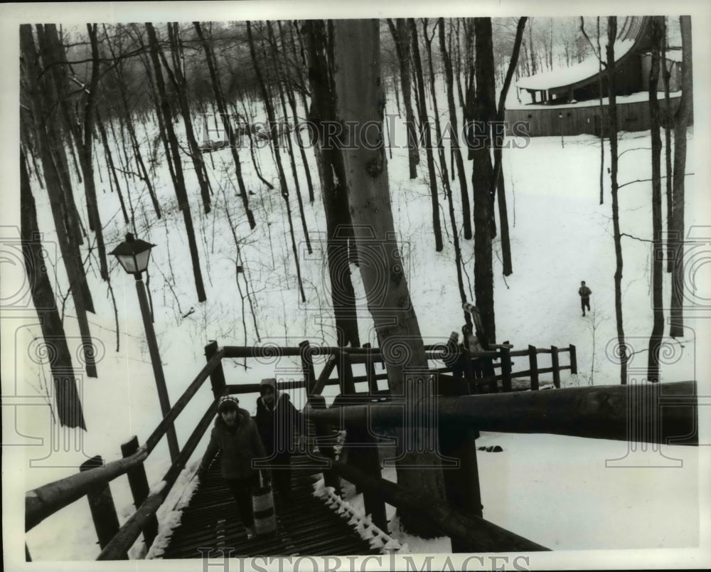 1969 Press Photo World&#39;s first refrigerated toboggan runs at Winter Funland - Historic Images