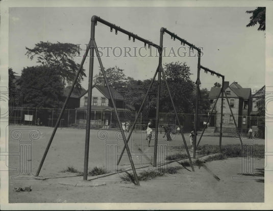 1933, The Grant playground's broken swing - Historic Images