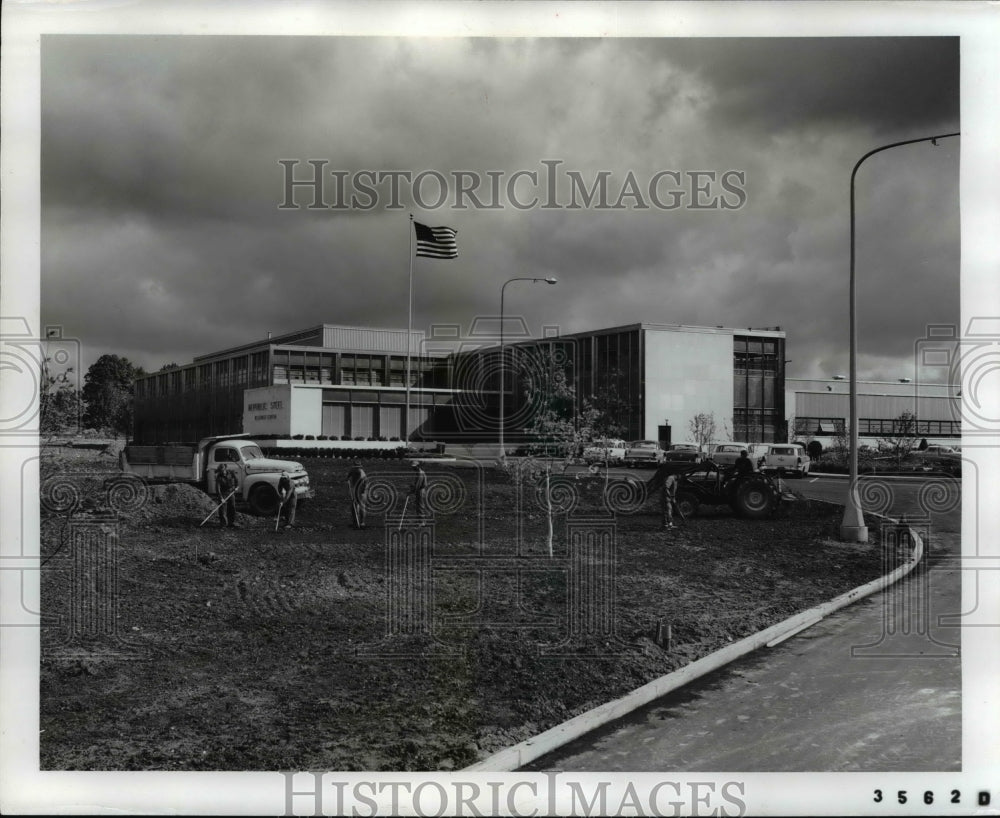 1958 Press Photo Republic Steel Corporation&#39;s new research Center, Independence - Historic Images