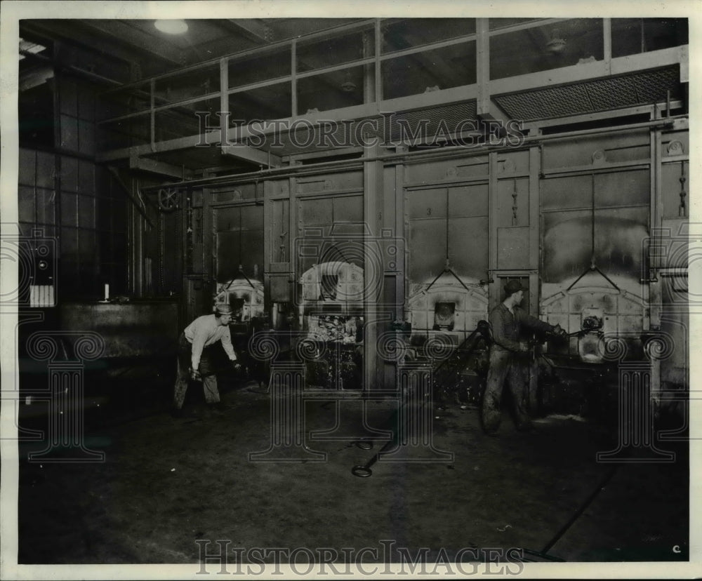 1937 Press Photo The modern reduction plant in Cleveland - Historic Images