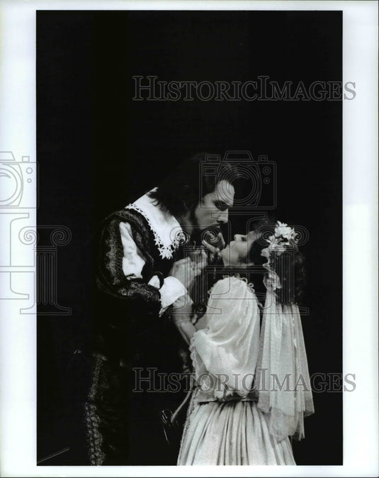 1998 Press Photo Louis Otey and Pamela Hinchman - cva72017-Historic Images