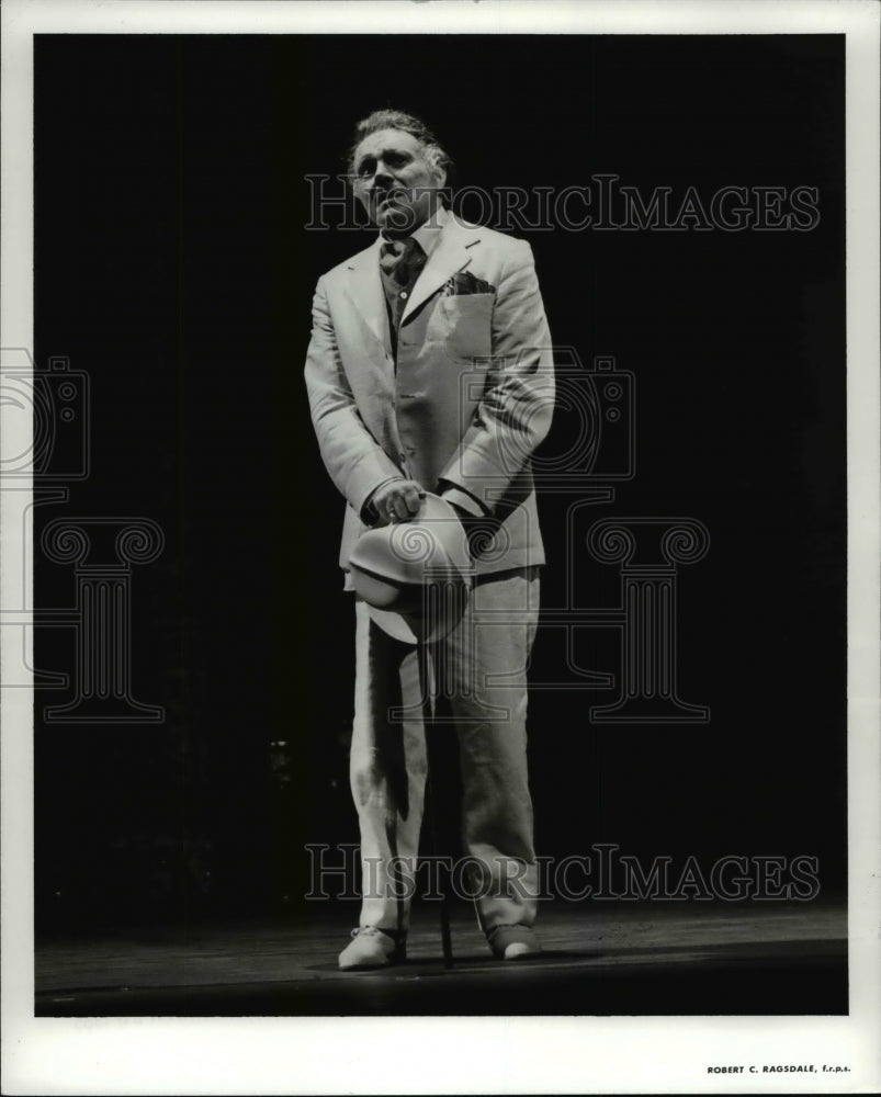 1985 Press Photo Kenneth Riegel, tenor from the Canadian opera Company- Historic Images