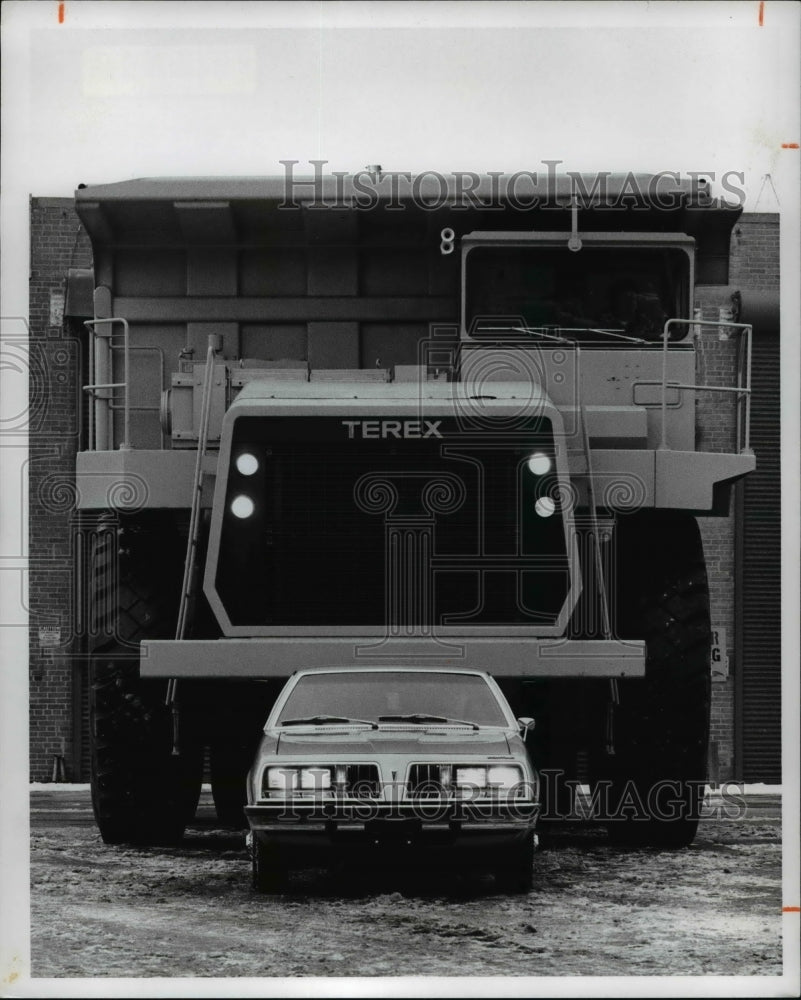 1977 Press Photo This Terex off-highway hauler manufactured in Hudson - Historic Images