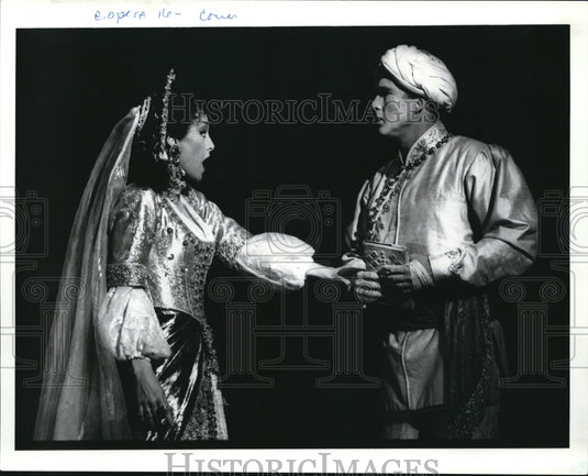1989 Press Photo Gloria Parker & John Garrison in Holy Blood & Crescent Moon - Historic Images