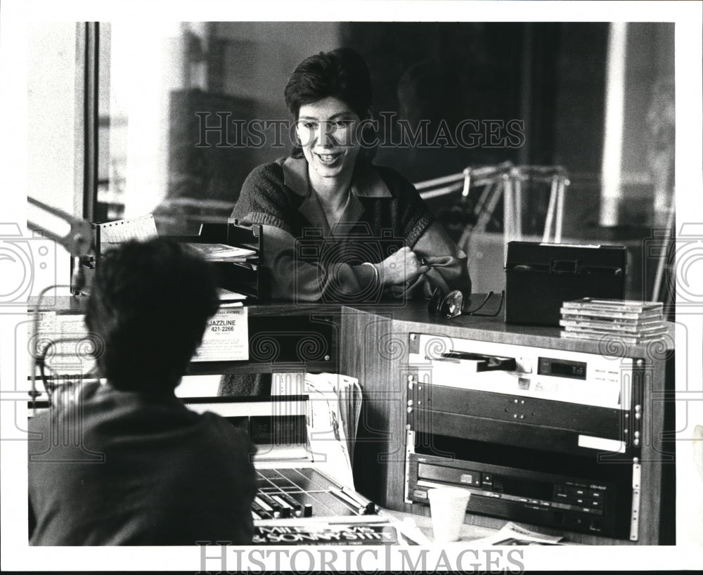 1987 Press Photo Kathryn P. Jensen, new general manager of WCPN Radio Station - Historic Images