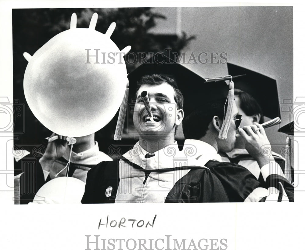 1988 Press Photo John Molnar during the Dental School graduation at CWRU - Historic Images