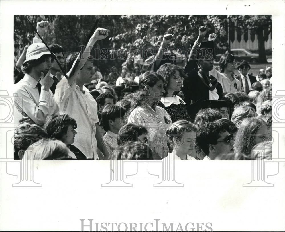 1985 Press Photo The graduating students of the Oberlin College - Historic Images