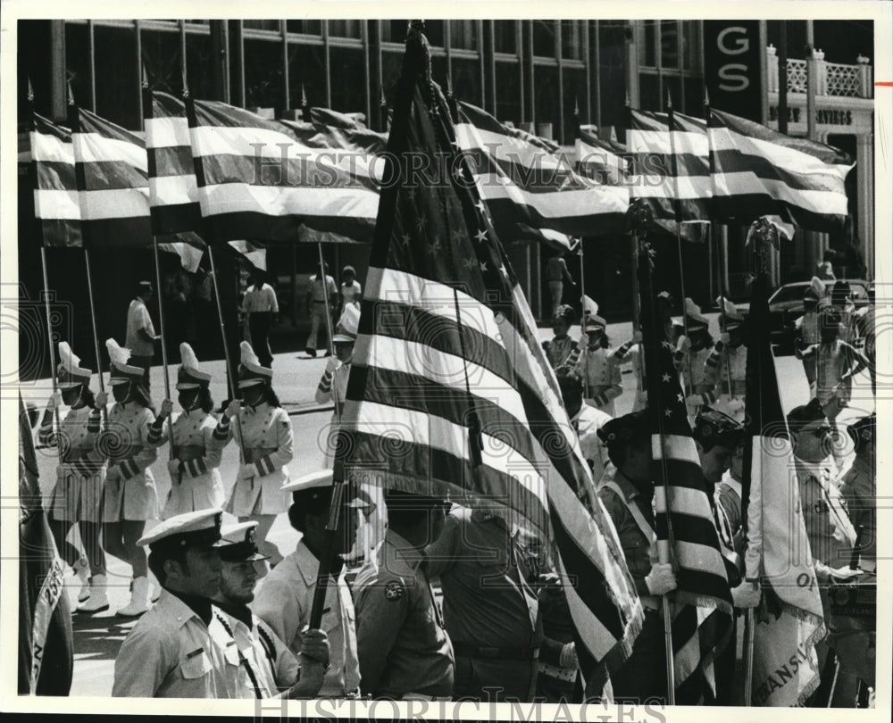 1978 Press Photo Many flags and few people could be seen yesterday at the - Historic Images