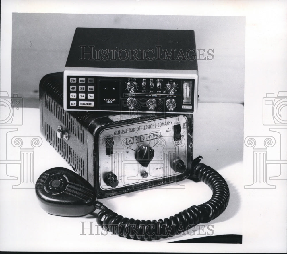 1978 Press Photo Citizens band radio has shrunk from a cumbersome - Historic Images