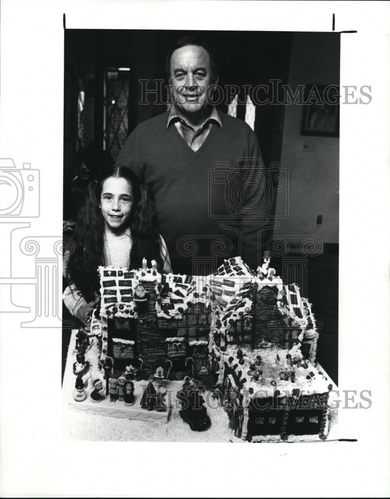 1989 Press Photo Gingerbread house for Christmas - Historic Images