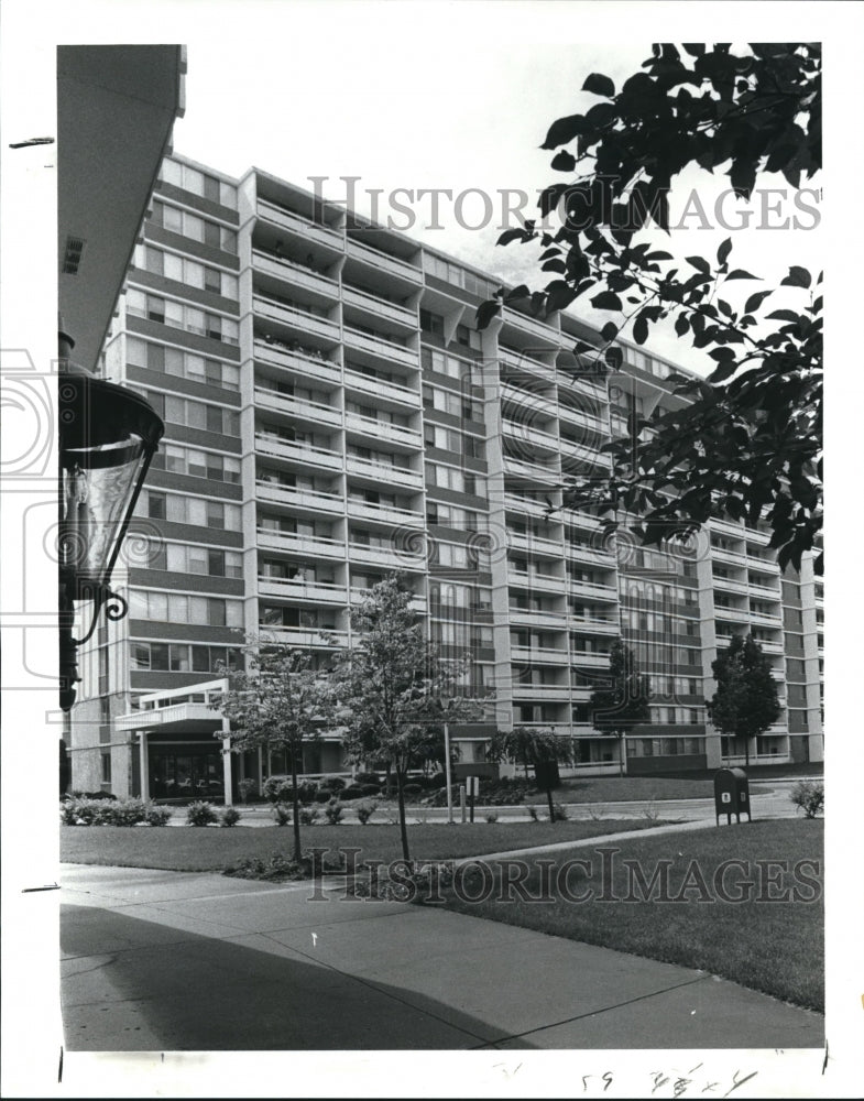 1989 Press Photo Pine Ridge Apartments, Willoughby Hills. - Historic Images