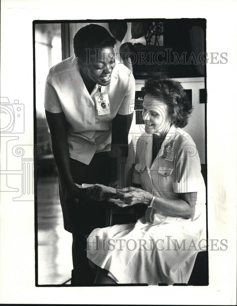 1983 Press Photo  The Marysville&#39;s Women Pen - Historic Images