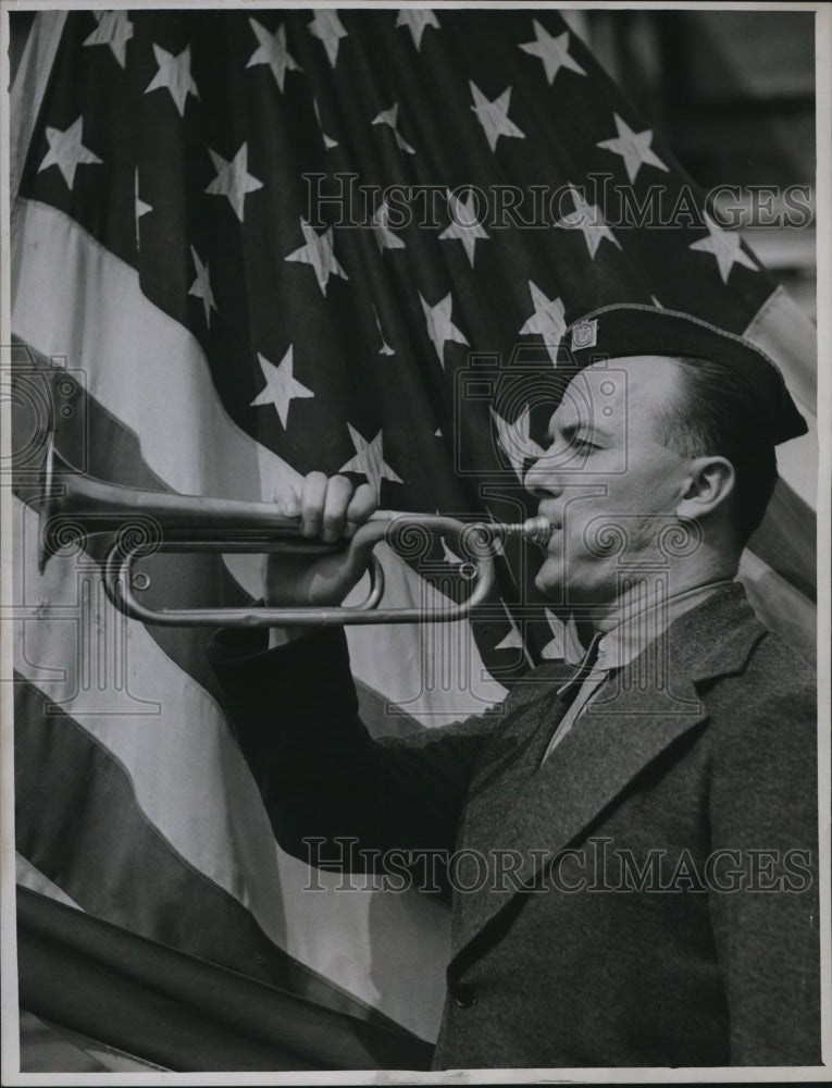 1944, Robert Bushey - cva73111 - Historic Images