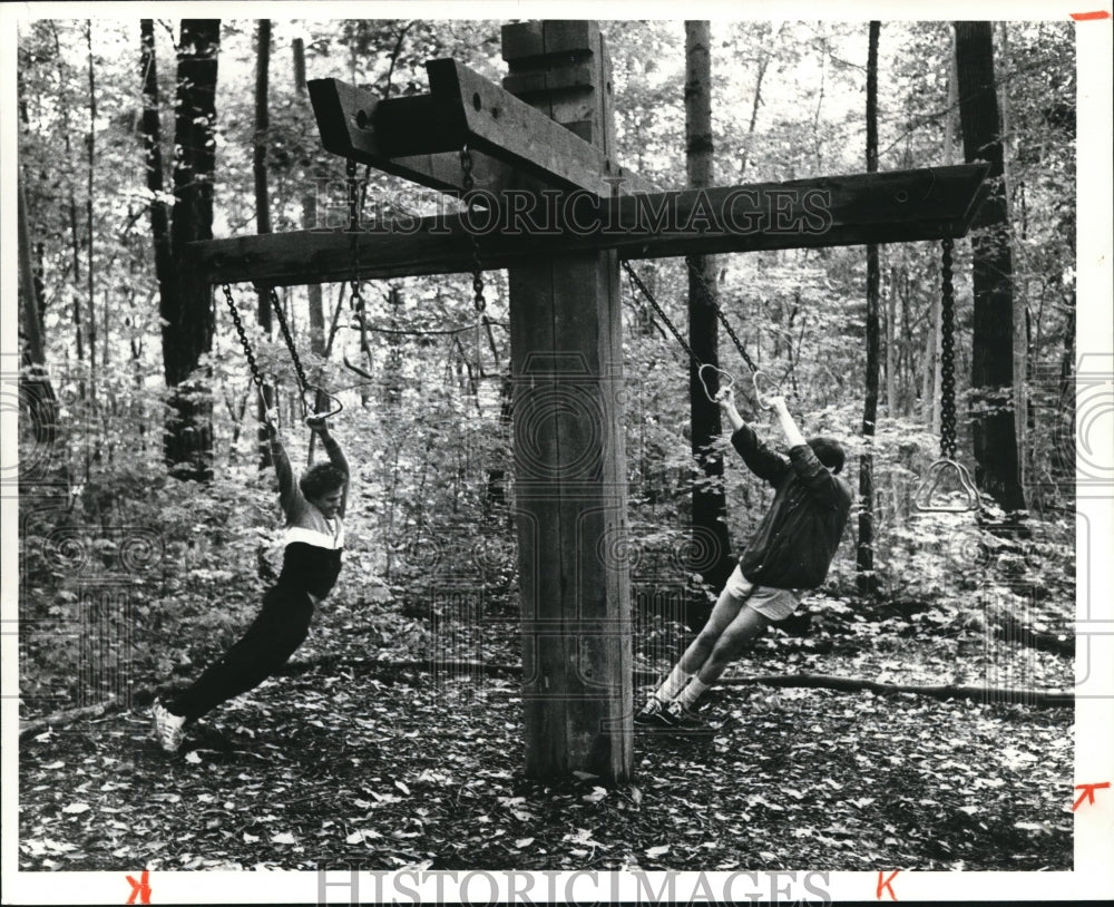 1979 Press Photo Ring Swing at Metropark - Historic Images