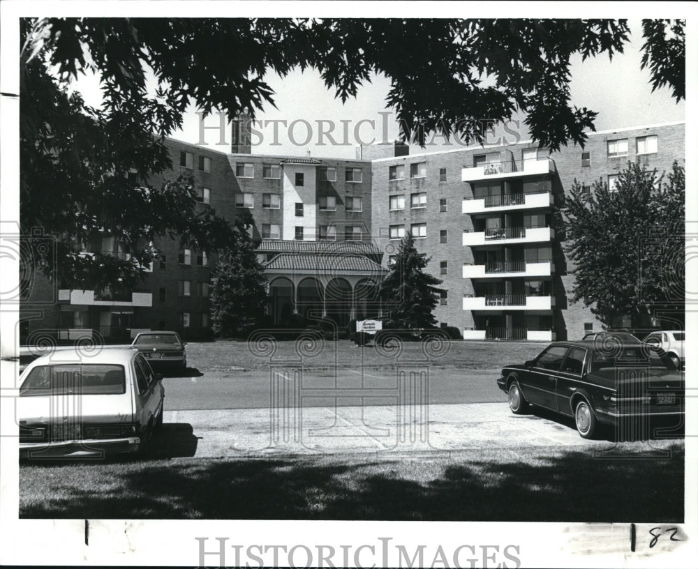 1989 Press Photo Granada Garden Apts - Historic Images