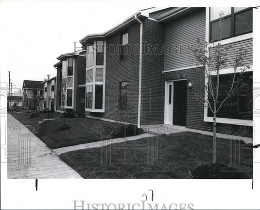 1989 Press Photo Lexington Village Apartment - Historic Images