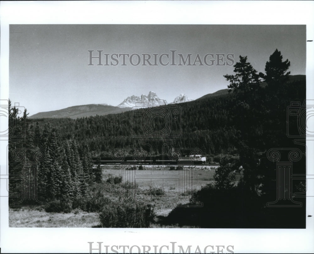 1994 Press Photo Via Rail&#39;s Canadian Rockies by Daylight route - cva73631 - Historic Images