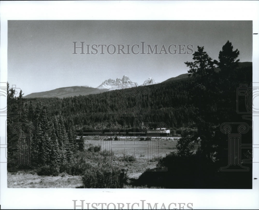 1994 Press Photo Via Rail's Canadian Rockies by Daylight route - cva73631 - Historic Images