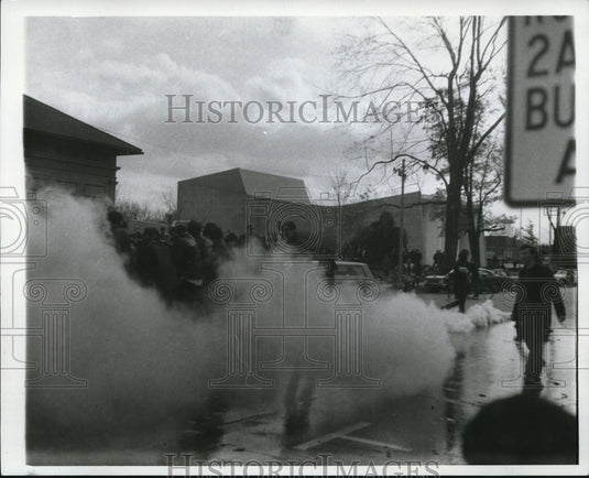 1967 Press Photo Riots and Demonstrators at Ohio, Oberlin. - cva73727-Historic Images