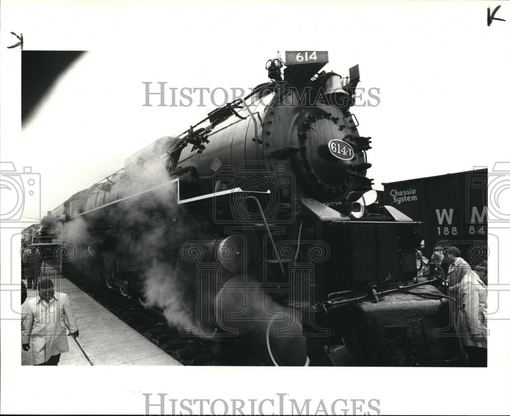 1985 Press Photo Steam engines, trains Engine 614-T - Historic Images