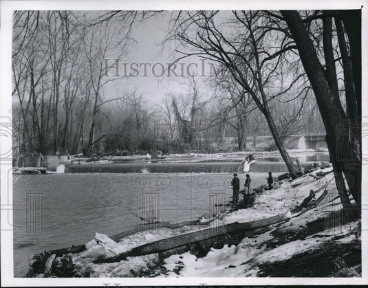 1965 The Mullet Fishing at Willoughby Dam  - Historic Images