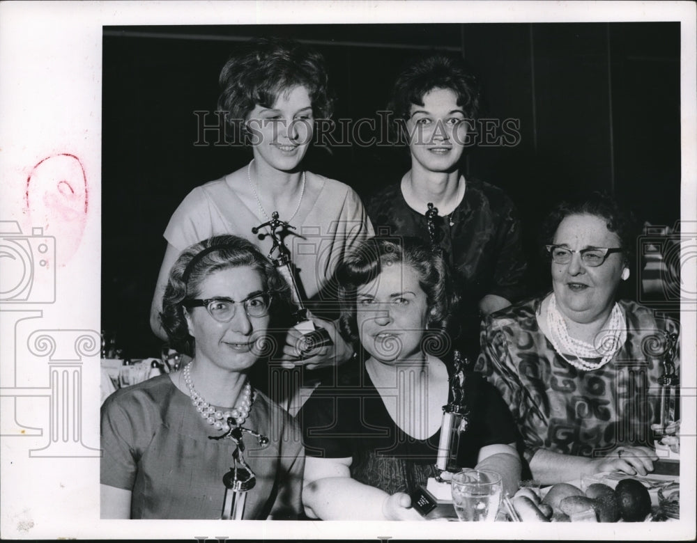 1964 Press Photo Women Team &quot;The Rascals&quot; - cva74293 - Historic Images