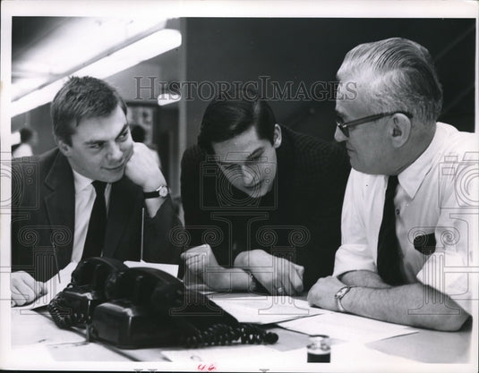 1965 Press Photo Cleveland PD employees Colin Leinster, Bob Holmes, Tom Guthree - Historic Images