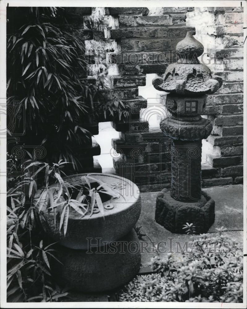 1971 Press Photo The Japanese Garden accessories - cva74705-Historic Images