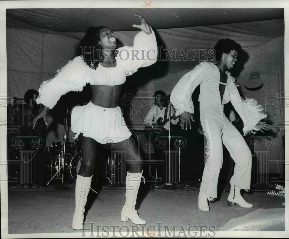 1972 Press Photo Pandora Gray &amp; Gary Akins, won first prize at Dance Contest-Historic Images