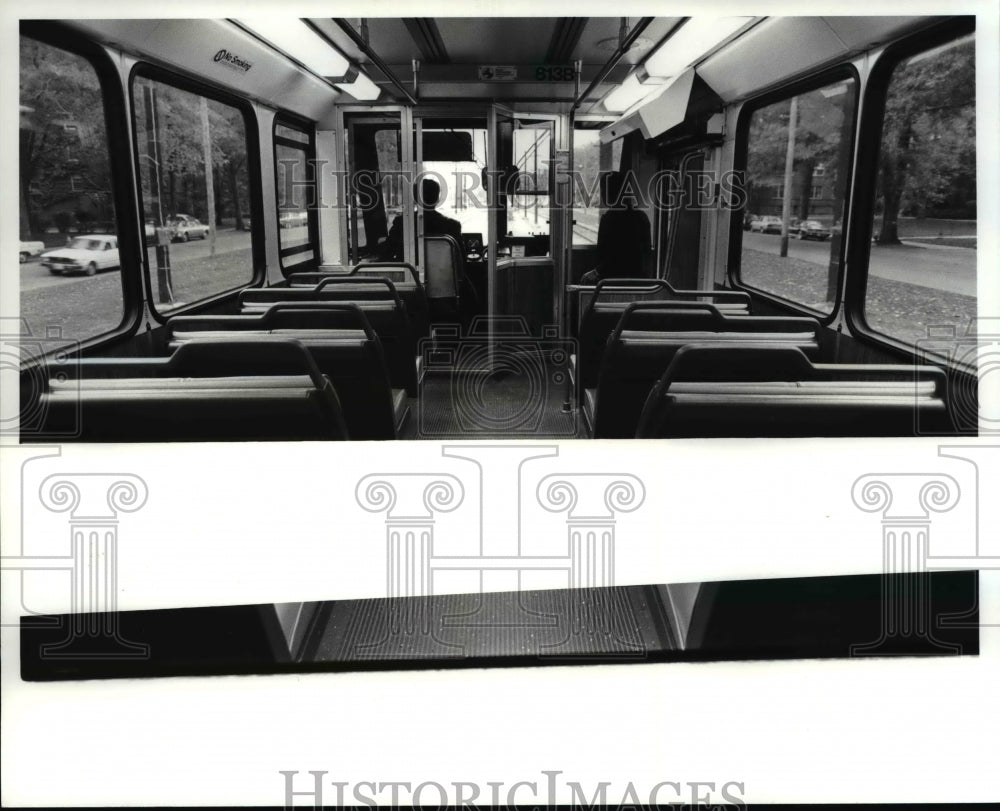 1981 Press Photo Inside the Rapids Transit Cars. - Historic Images