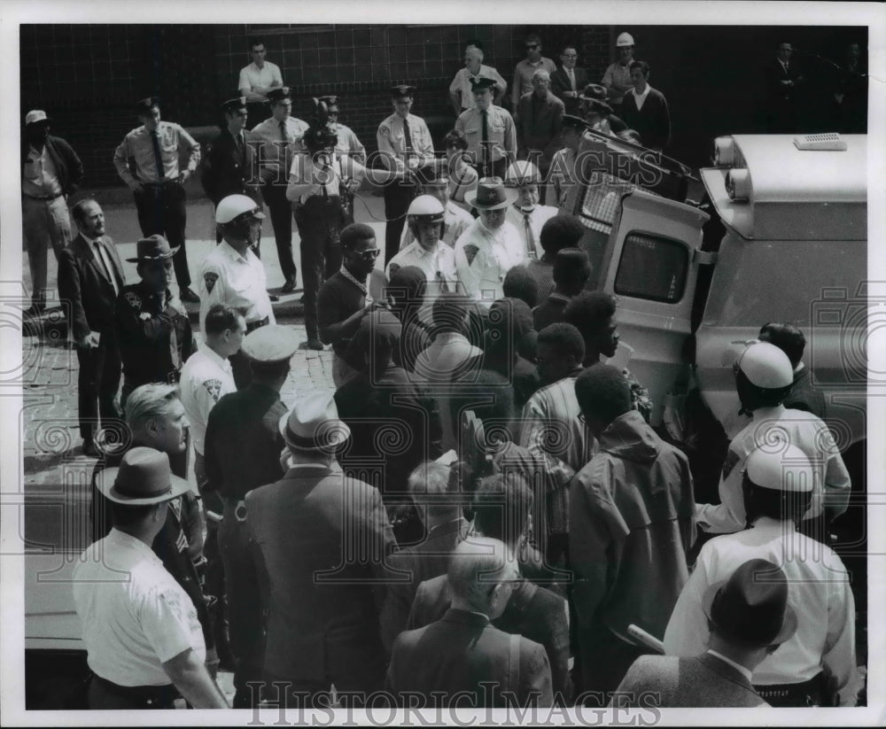 1969 Riots &amp; demonstration in the Criminal Courts Building, Cleve - Historic Images