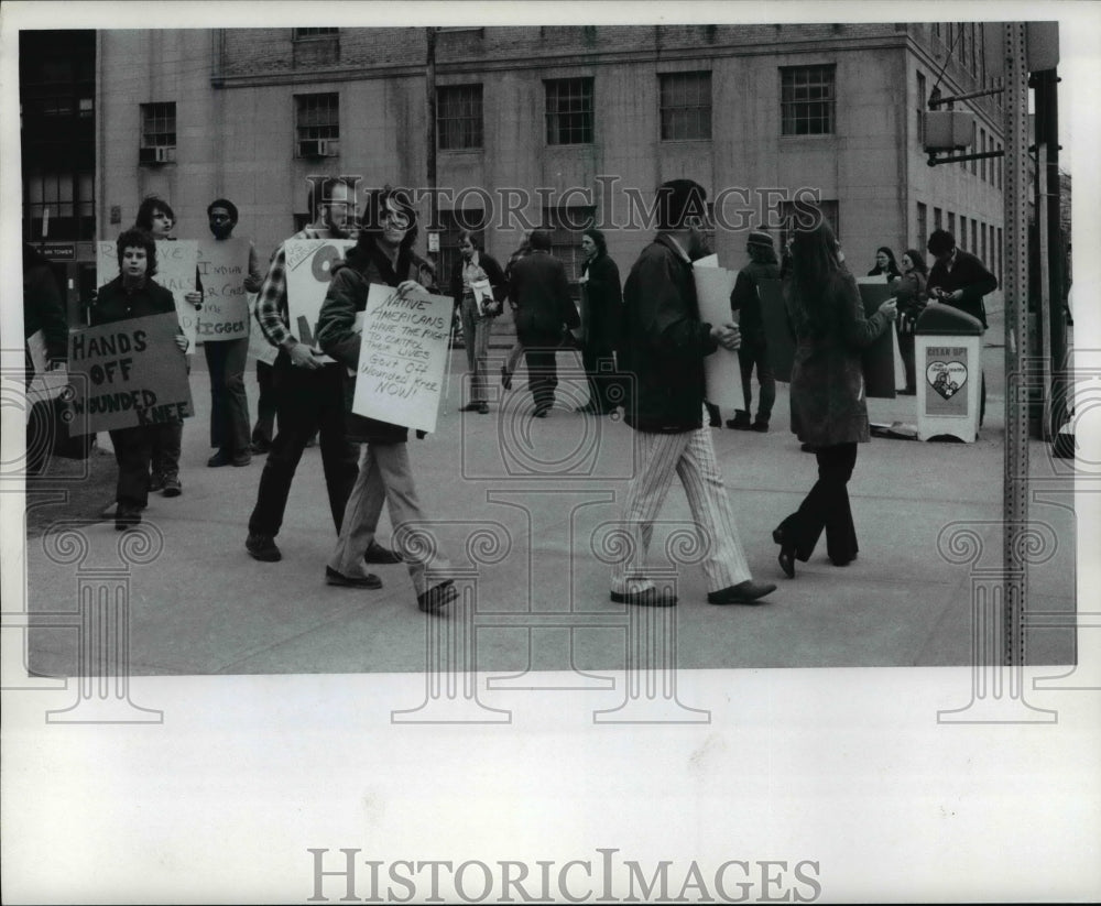 1973 Press Photo Indian Demonstration - cva75505-Historic Images