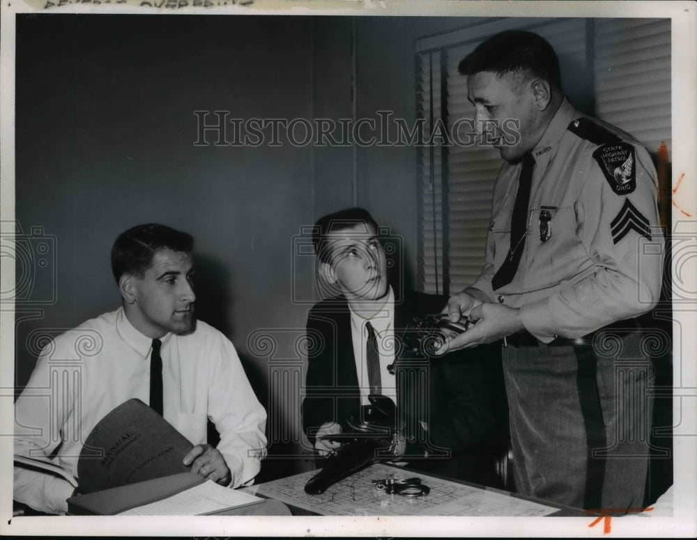 1963 Press Photo New cadets John Ondo and Donald Lewis with Sgt John Matacic - Historic Images