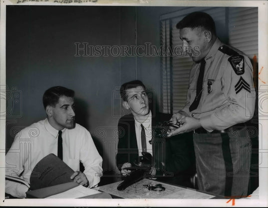 1963 Press Photo New cadets John Ondo and Donald Lewis with Sgt John Matacic - Historic Images