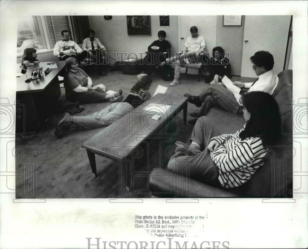 1989 Press Photo Protestors against aid to Nicaragua stage a sit in - Historic Images