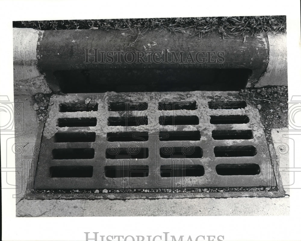 1985 Press Photo Sewers at Randle and Miles - Historic Images