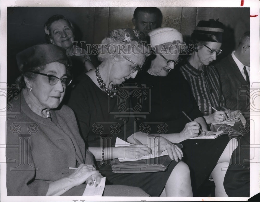 1964 Press Photo PD's Seminar on Nursing Homes - cva76755 - Historic Images