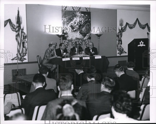 1965 Press Photo PD's Seminar on Nursing Homes - cva76756 - Historic Images