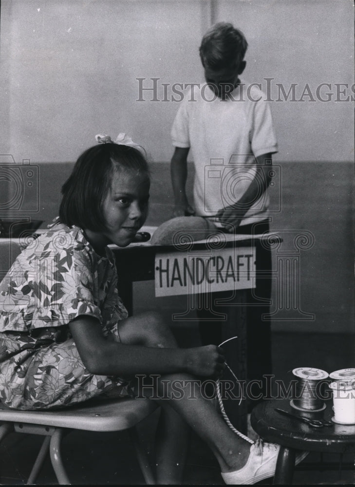 1968 Press Photo Karen Kupetz and Joseph Thomas handcraft projects - cva76835 - Historic Images