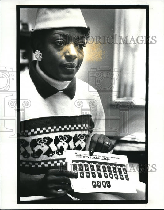 1989 Press Photo Former teacher at Cambridge Technical School, Debera Hairsort - Historic Images