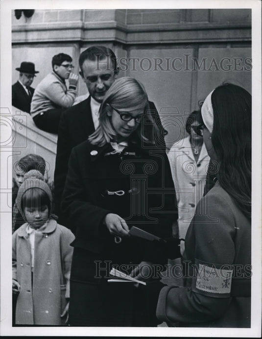 1968 Catholic Peace Movement, Riots & Demonstrations in Cleveland - Historic Images