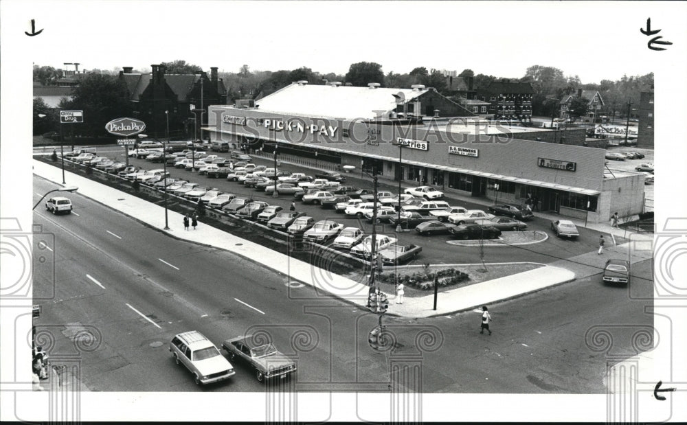 1985 Press Photo The Clinic Plaza - Historic Images