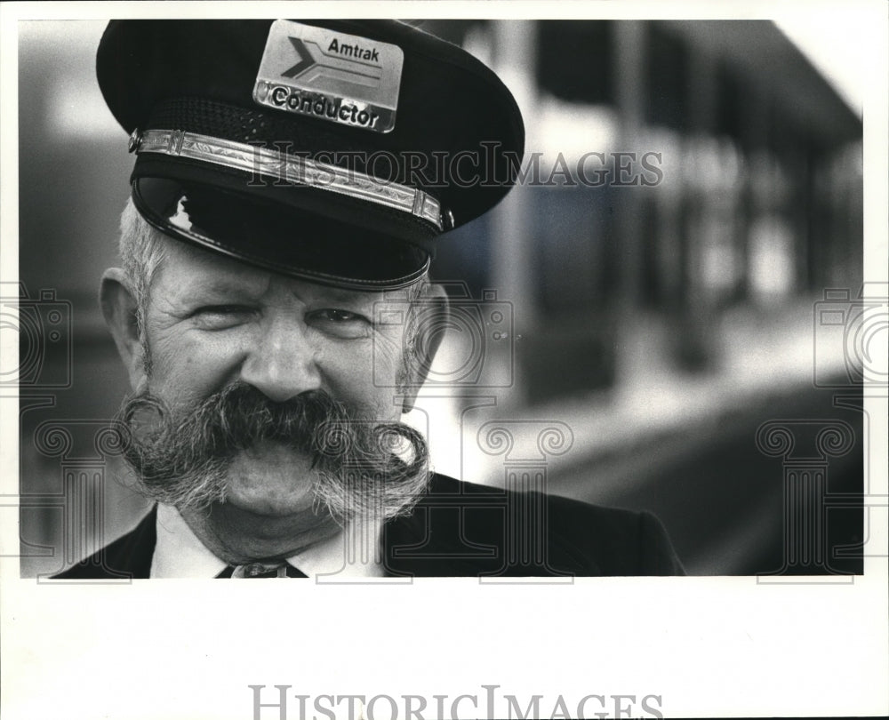 1981 Press Photo Conductor Lee, Poelman, from southgate - Historic Images